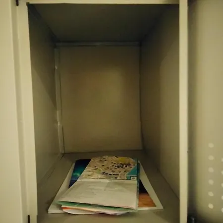 Capsule Ibedcity Hostel *